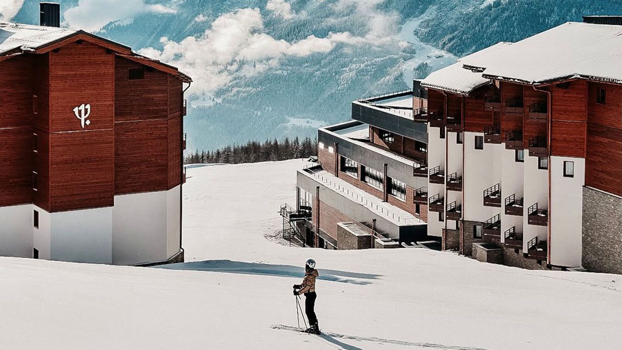 Après la livraison, fin 2020, du village de La Rosière en Savoie (notre photo), Club Med s'apprête à ouvrir 4 nouveaux complexes au second semestre 2021, dont deux en Chine, un aux Seychelles, et un autre au Québec. Globalement, le groupe prévoit 16 nouveaux villages d'ici à 2023, dont la moitié en Chine.