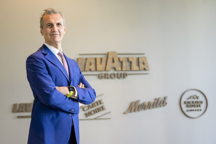 Café : Lavazza sort renforcé d’une année 2025 marquée par des records de prix du café et des tensions mondiales